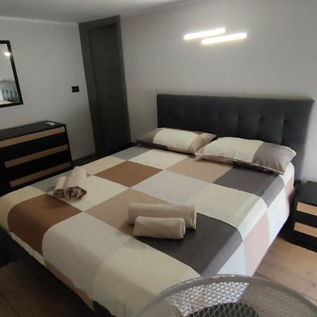Louis Home Syracuse Esterno foto